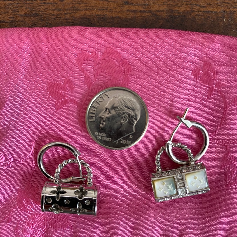 Purse Earrings - Picture 3 of 8